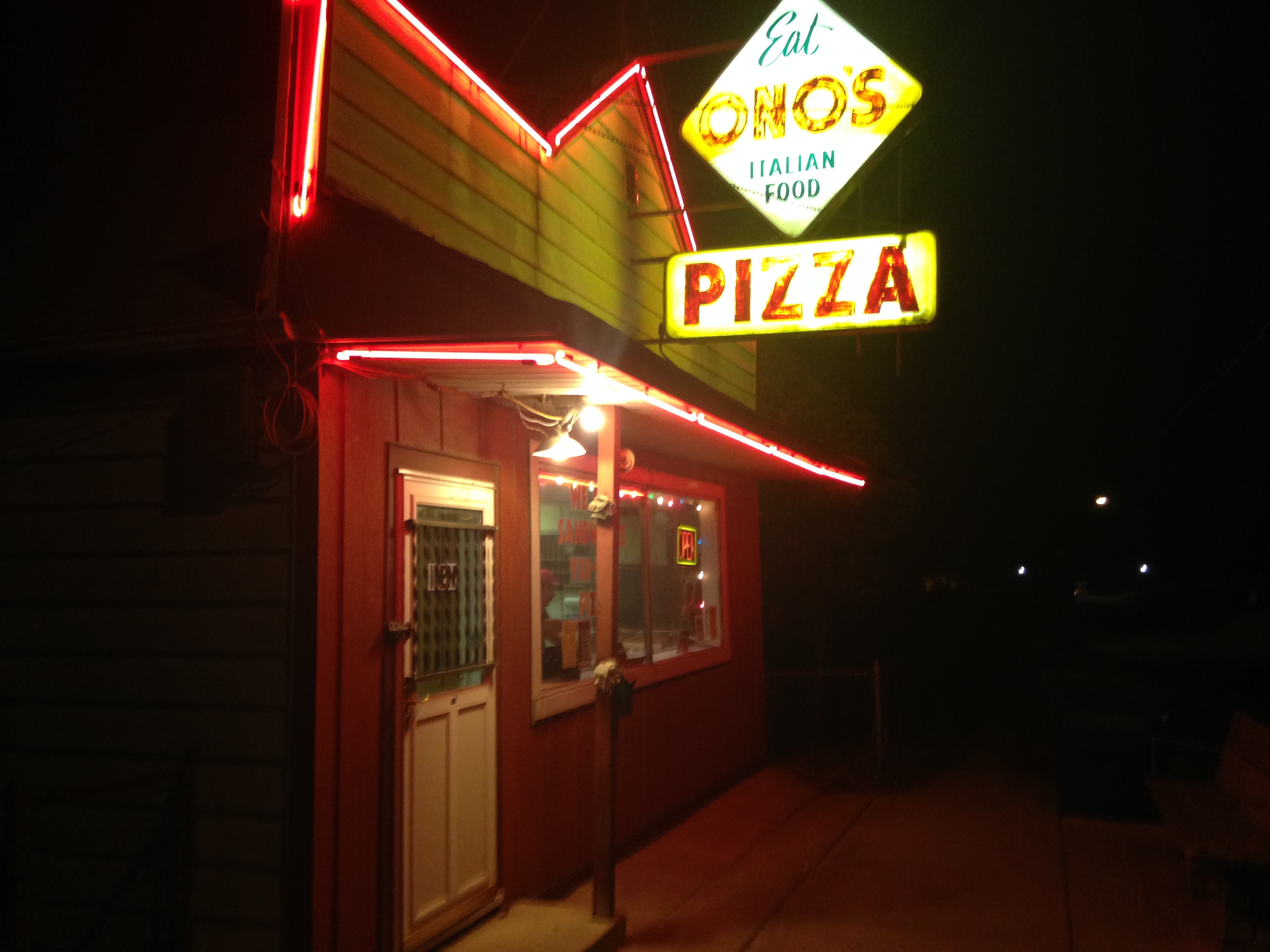 Ono's Pizza Sign and Neon Glow in the Night - December 2014