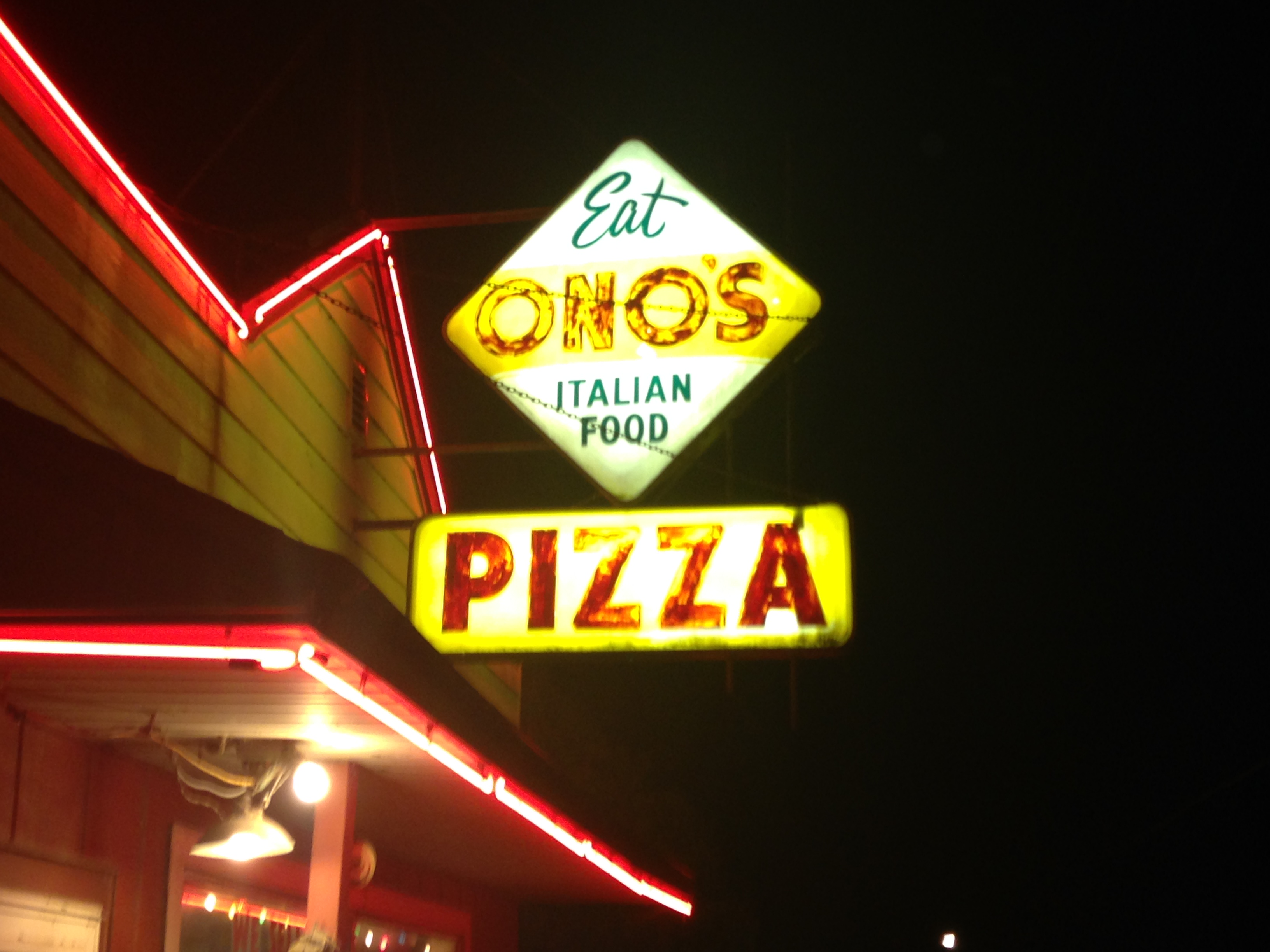 Eat Ono's Italian Food Pizza - Sign and Neon at Night - December 20, 2014