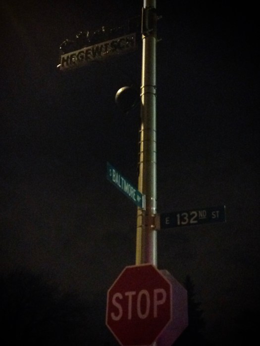 Hegewisch Sign at 132nd