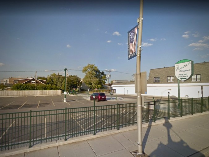 7402 W. Grand Parking Lot, Former Site of Victory Pizzeria and Armand's, October 2017 - Google Street View